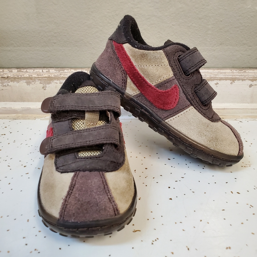 Nike SMS Roadrunner Lea Toddler Sneakers